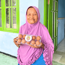 Ibu Mudriah (73 tahun)